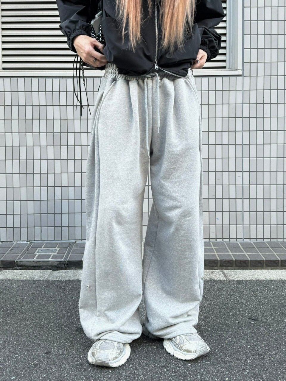 受注制【Chikashitsu +】snap button buggy sweat pants (3color)