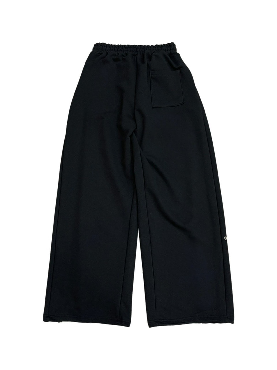 受注制【Chikashitsu +】snap button buggy sweat pants (3color)