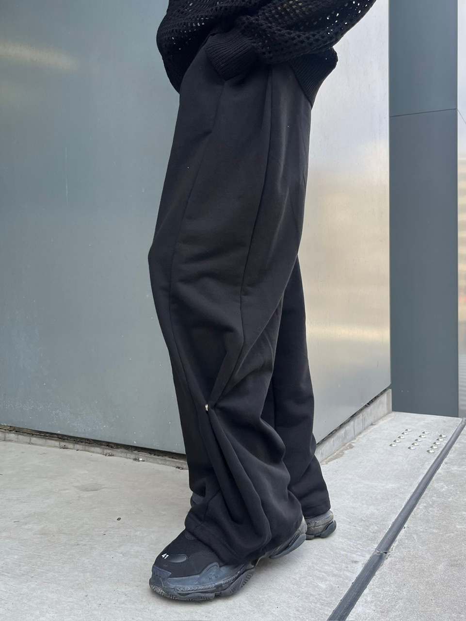 受注制【Chikashitsu +】snap button buggy sweat pants (3color) / 【チカシツプラス】スナップボタンバギースウェットパンツ