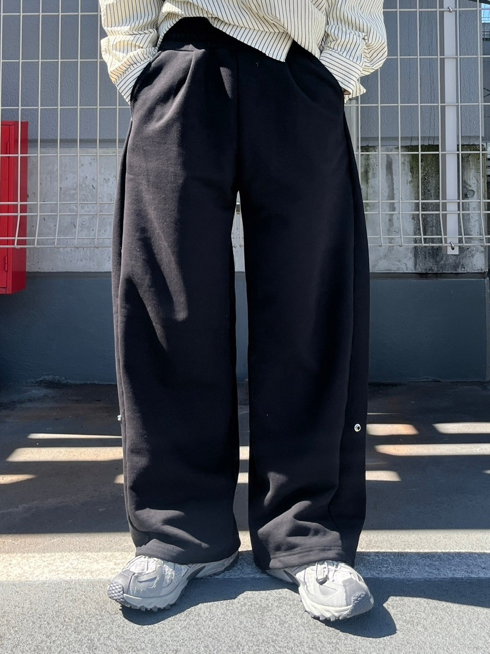 受注制【Chikashitsu +】snap button buggy sweat pants (3color) / 【チカシツプラス】スナップボタンバギースウェットパンツ