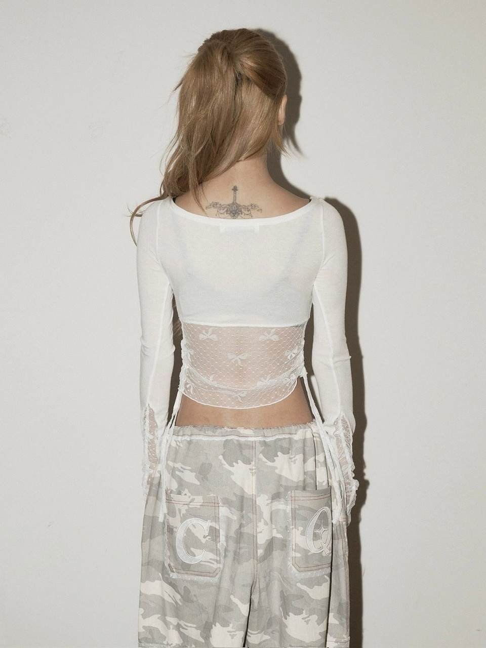 5/14再入荷【CHERRYQUIRI】ribbon lace shirring sleeve | OUR