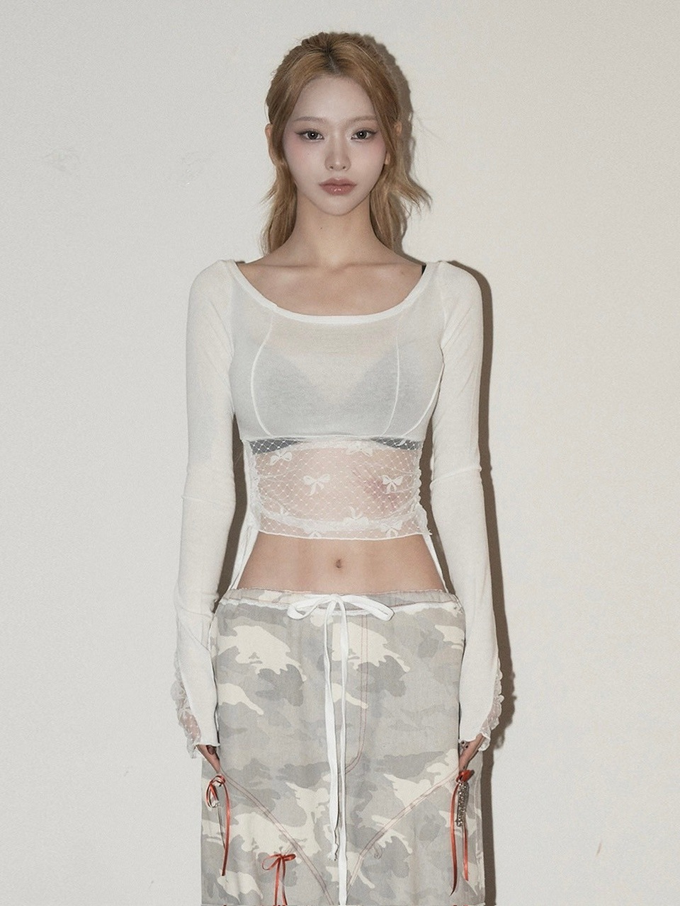 トップス CHERRYQUIRI ribbon lace shirring sleeve 000000014199_ftZ971Y.jpg