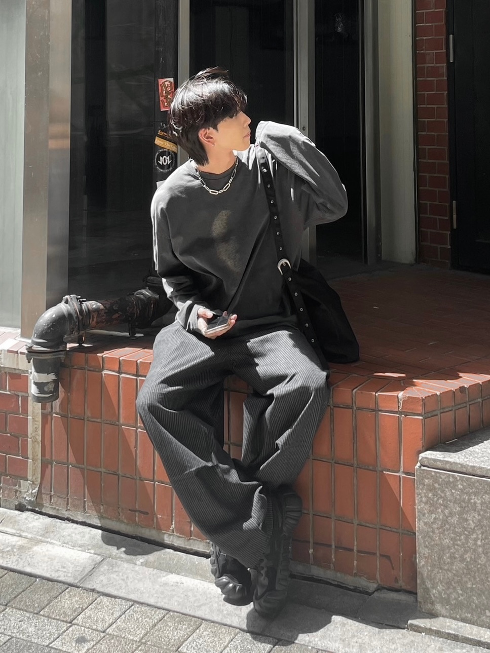 Chikashitsu +】oversized shadow print damage long sleeve (2color