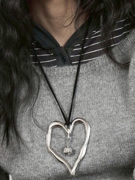 ●BLACKPURPLE● Big Rough Heart Leather Necklace BLACK PURPLE】Big Rough Heart Leather Necklace | OUR BRAND