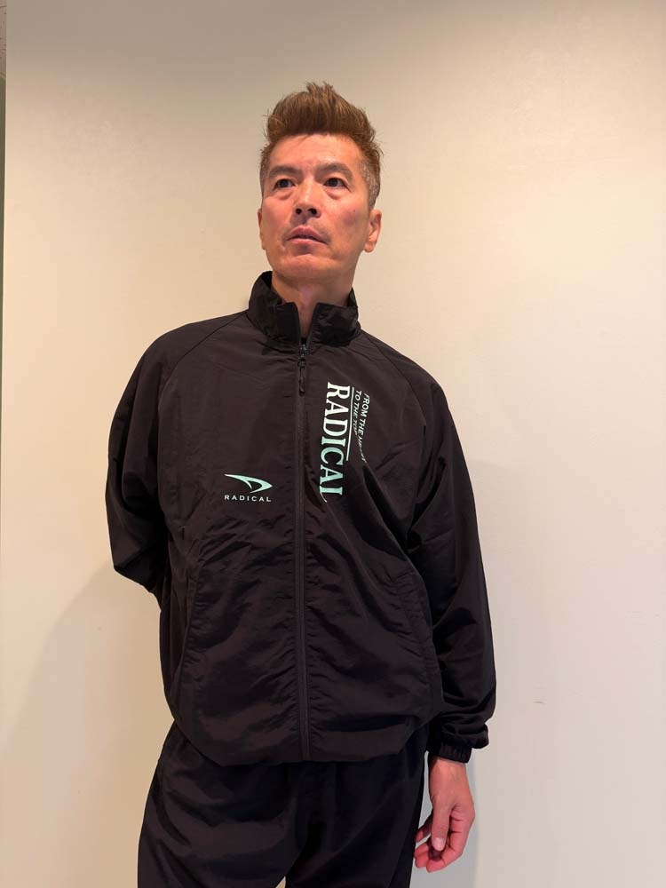 予約商品】ナイロントレーニングセットアップ＜ブラック＞ | 新着商品