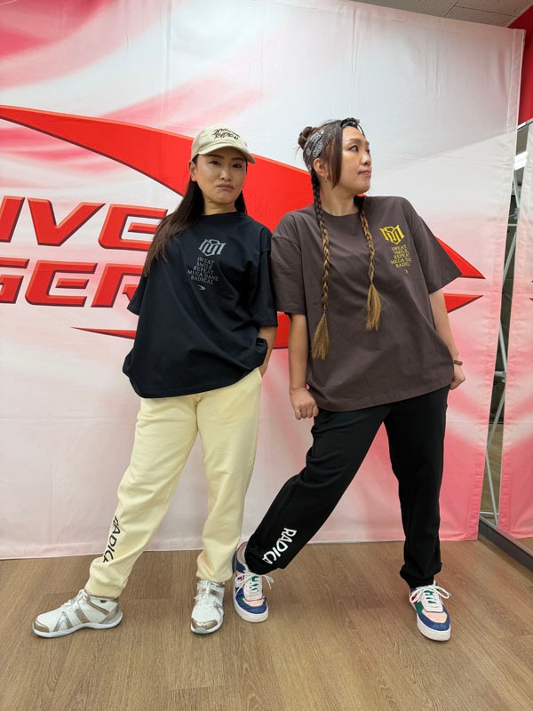 MEGADANZビッグTシャツ＜ブラウン＞