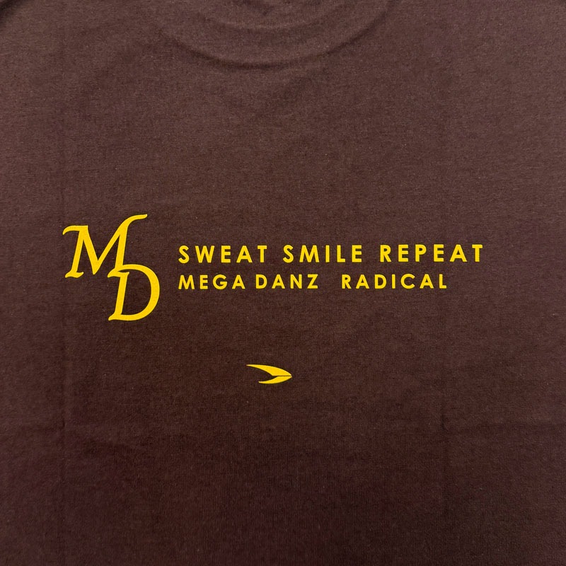 MEGADANZビッグTシャツ＜ブラウン＞