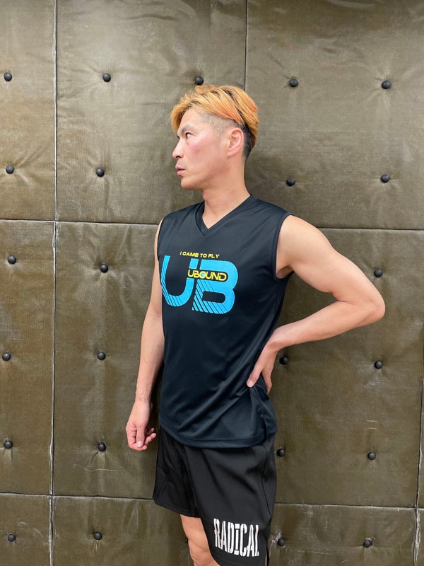 ラディカルフィットネス　UB Vネックタンク ラディカルフィットネスUB Vネックタンク