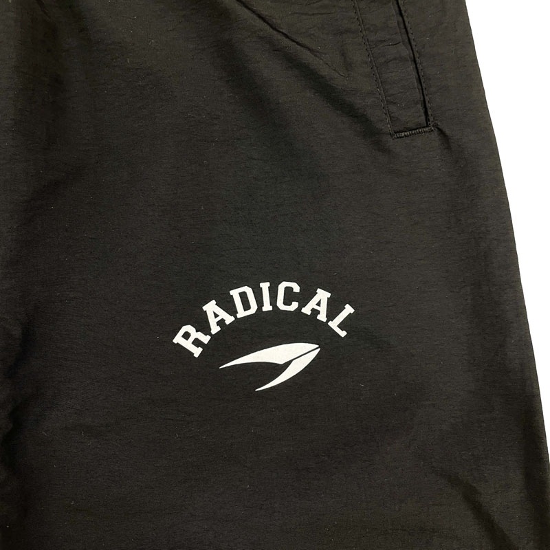 RADICALナイロンパンツ＜ブラック＞