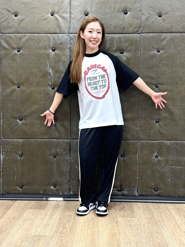 RADICALラグランTシャツ<ブラック>