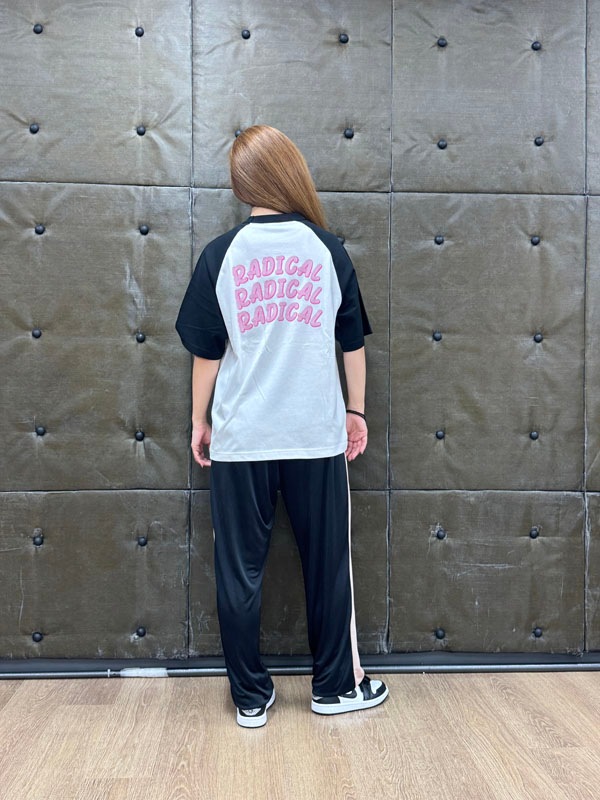 RADICALラグランTシャツ<ブラック>