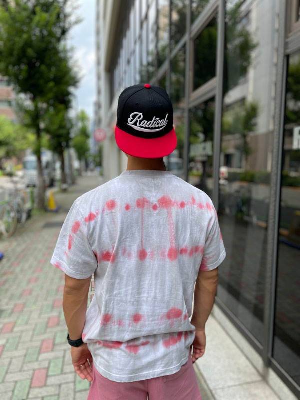 フラットキャップ＜ブラック×レッド＞