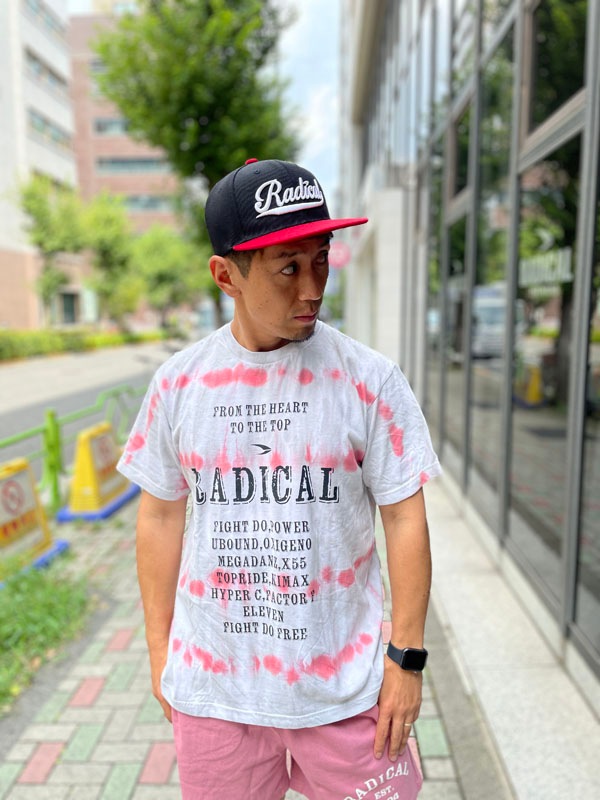 フラットキャップ＜ブラック×レッド＞