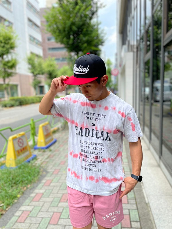 フラットキャップ＜ブラック×レッド＞