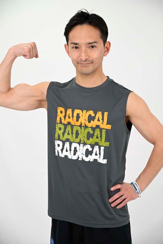 3RADICAL ノースリーブ<グレーグリーン>