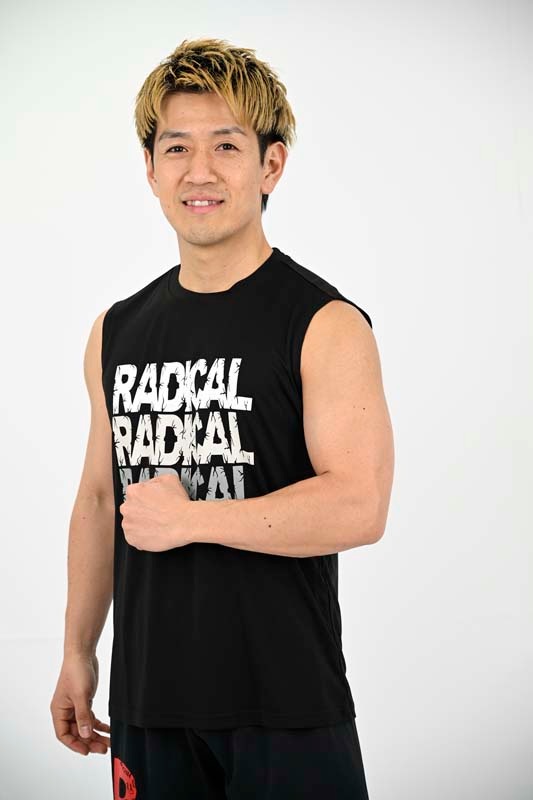 ３RADICAL ノースリーブ＜ブラック＞