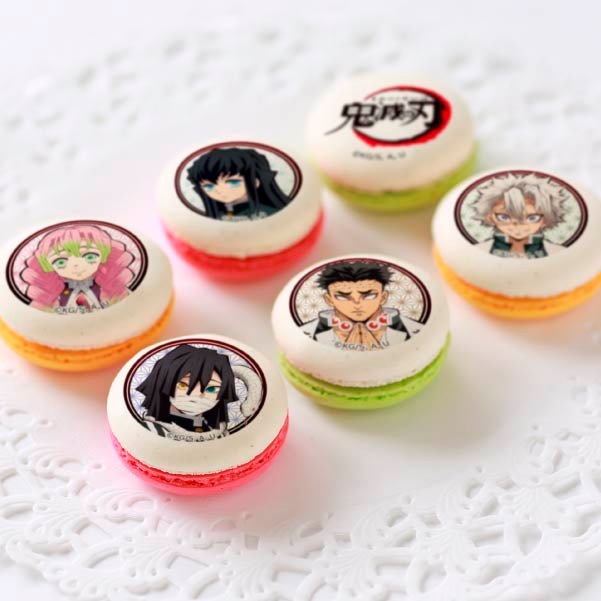 プリマカロン6個セット うろこ雲柄 特典缶バッジ付き 可愛い嘘のカワウソ キャラクタープリントマカロン 冷凍状態でのお届け ろうそく