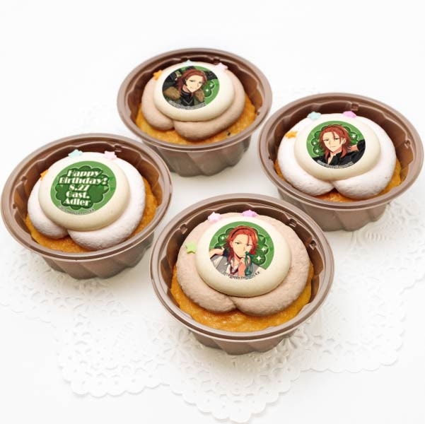 バースデープリカップケーキ2023（ガスト・アドラー）【特典缶バッジ