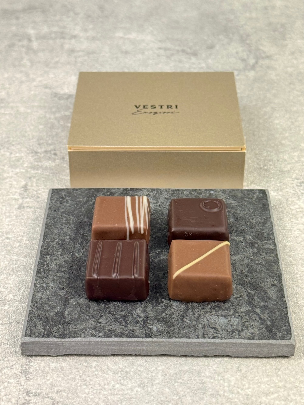 2026予約商品＞コレツィオーネ4 | VESTRI Emozioni | VESTRI