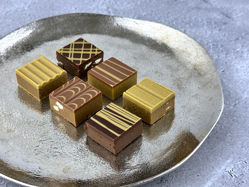 1月下旬以降順次発送：2026予約商品＞コレツィオーネ・ ピスタッキオ 6