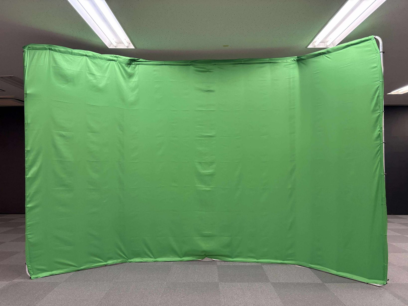 自立式 撮影用シーン3面背景グリーン(4x2m)