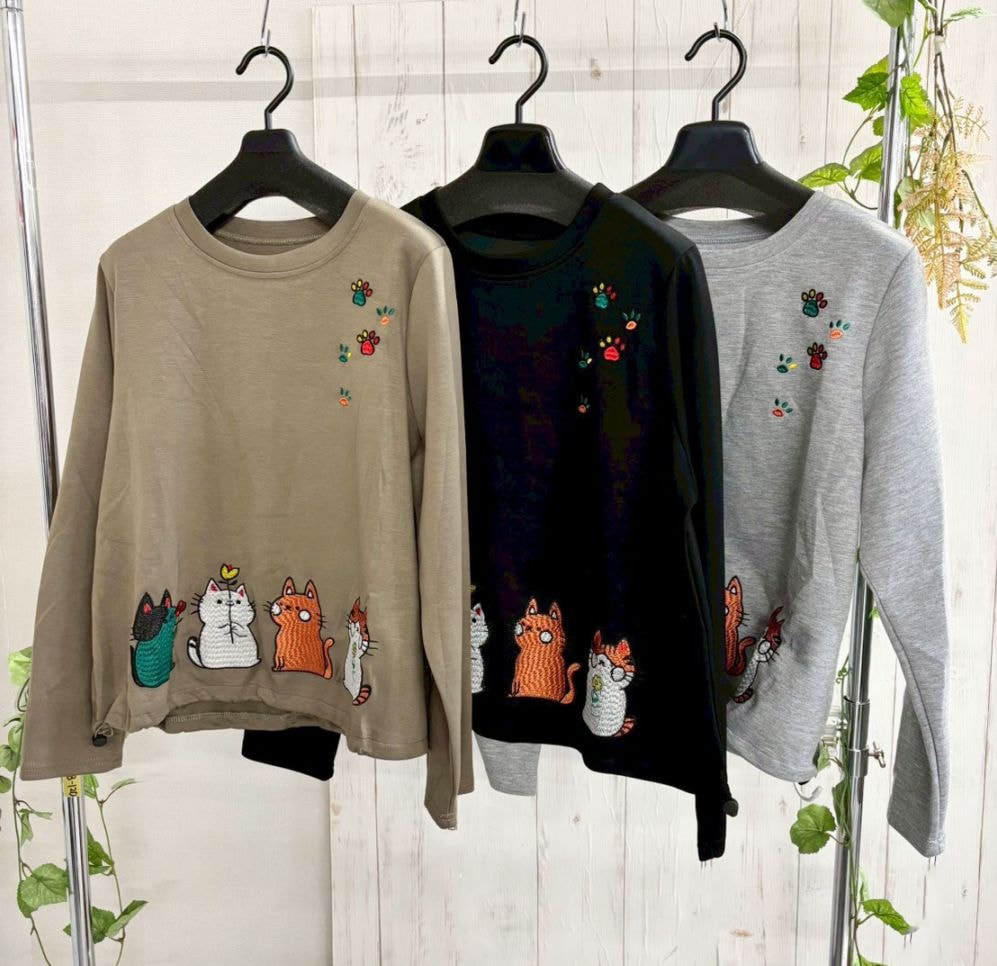 P000  【値下げ】【SOLDYLAN】イラスト猫刺繍デザインプルオーバー（F5-25790）