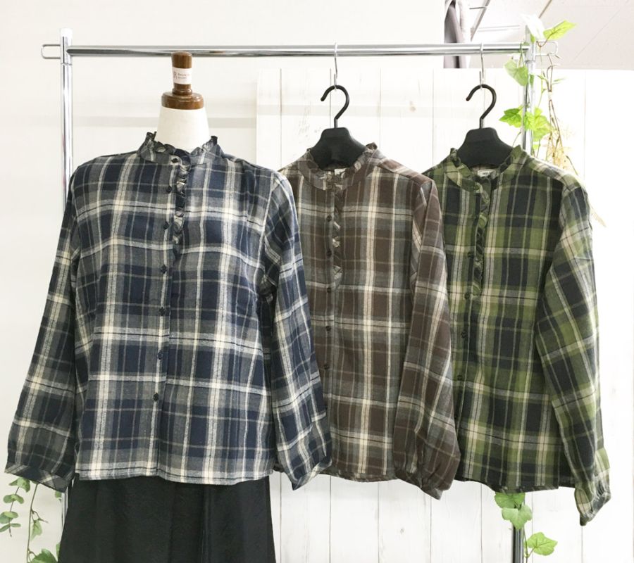 P000 長袖裏起毛メロウ衿前立てフリルBL（F2KA-750129）