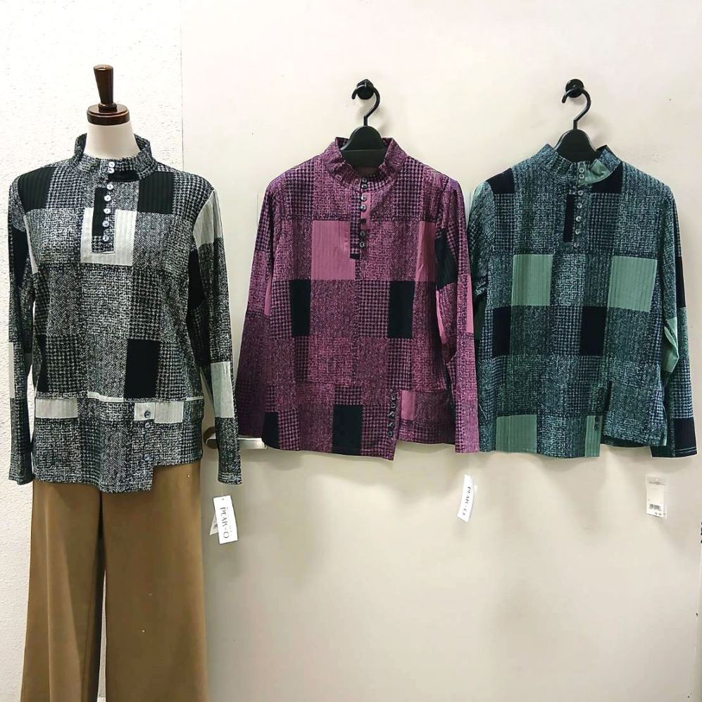 P000  ブロック柄 多ボタン半開カットソー（F3Y-NTA24）