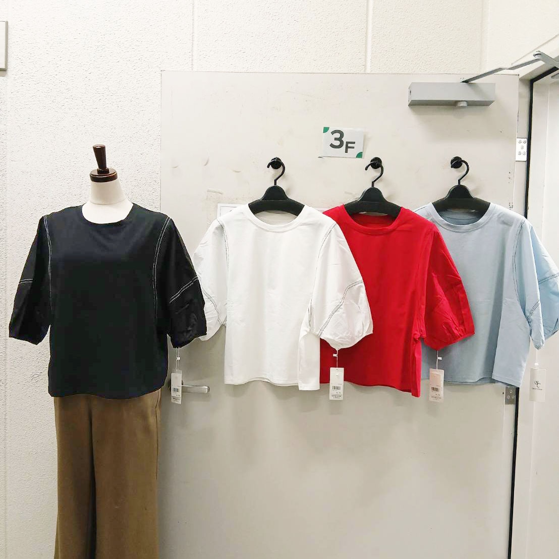 P000 袖バルーン配色ステッチカットソー（F3Y-4326205）