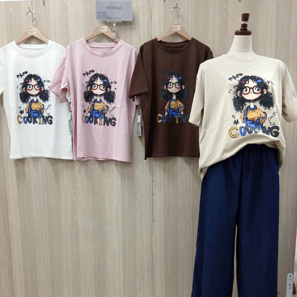 【SOLDYLAN】めがねの女の子柄 Tシャツ