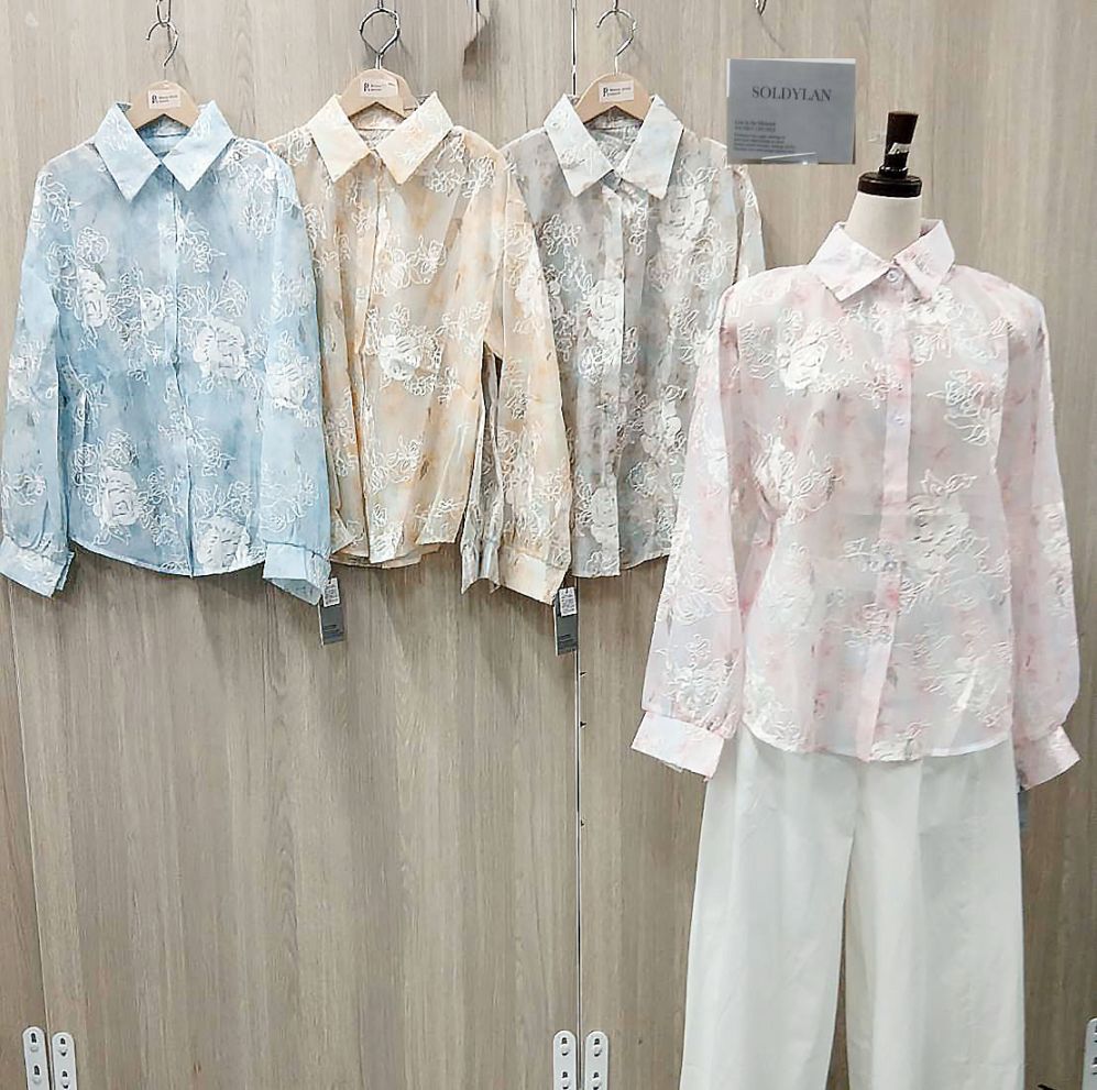 P000【SOLDYLAN】 花柄刺しゅう シアーBL（F5-26208）