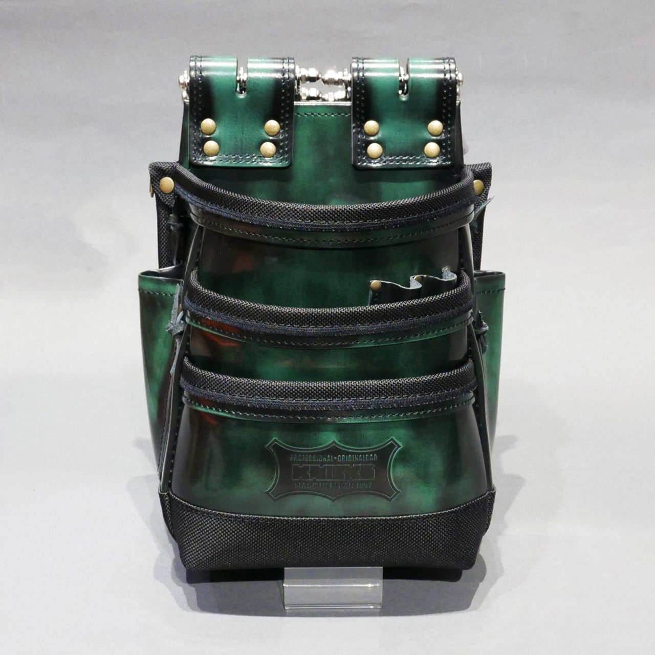 ニックス(ADV-301DDX-G)限定グリーンガラス革3段腰袋DX