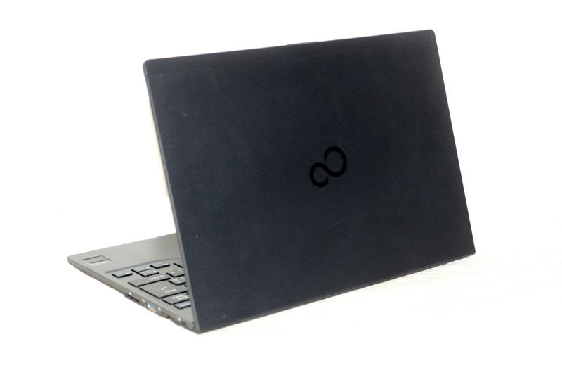 美品】富士通 LIFEBOOK FHD液晶 i7-7500U SSD256GB 美品】富士通 LIFEBOOK FHD液晶 i7-7500U SSD256GB 富士通 - 美品