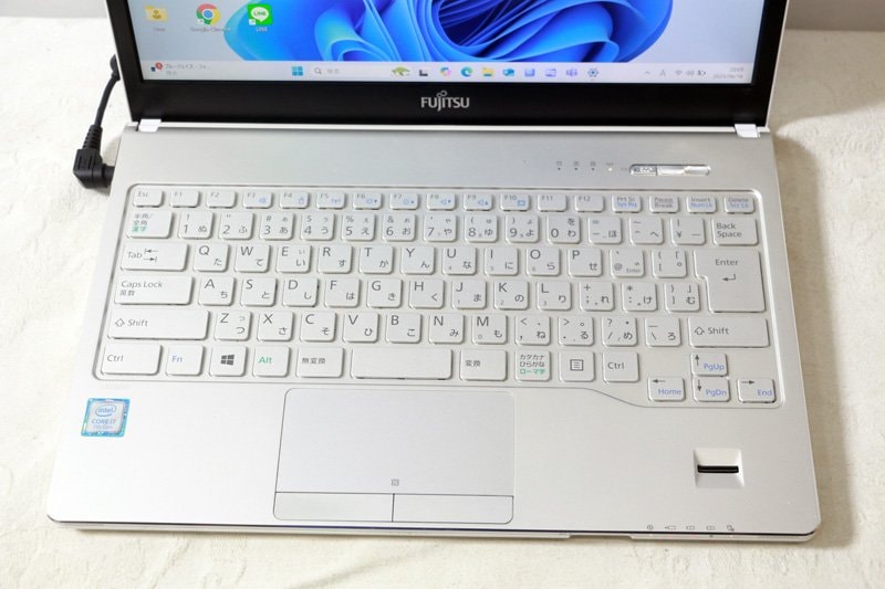 ノートパソコン 富士通 LIFEBOOK WS1/B1 FMVWB1S17 Core i7 7500U 2.7