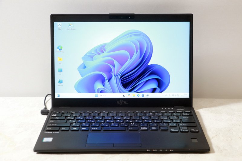 Ｉ⑲富士通　FMVU2404HP　U939/B ノートパソコン 富士通 U939/BX FMVU2404HP Core i5 8265U 1.6GHz 8GB