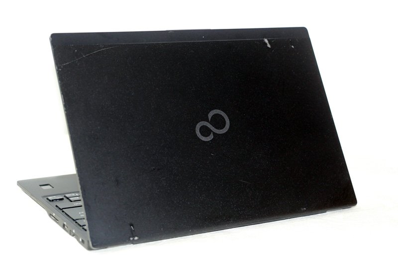 Ｉ⑲富士通　FMVU2404HP　U939/B ノートパソコン 富士通 U939/BX FMVU2404HP Core i5 8265U 1.6GHz 8GB