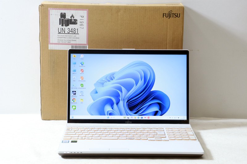 富士通 LIFEBOOK WA3/D1 FMVWD1A37B 15.6型 ノートパソコン 富士通 FMV LIFEBOOK WA3/D1 FMVWD1A37W Core i7 8565U