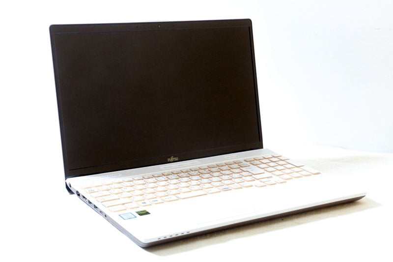 ノートパソコン 富士通 FMV LIFEBOOK WA3/D1 FMVWD1A37W Core i7 8565U