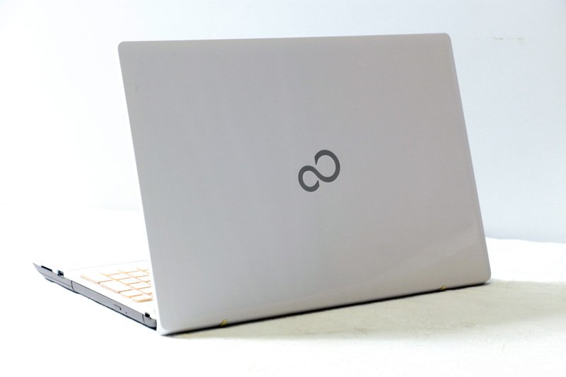 ノートパソコン 富士通 FMV LIFEBOOK WA3/D1 FMVWD1A37W Core i7 8565U