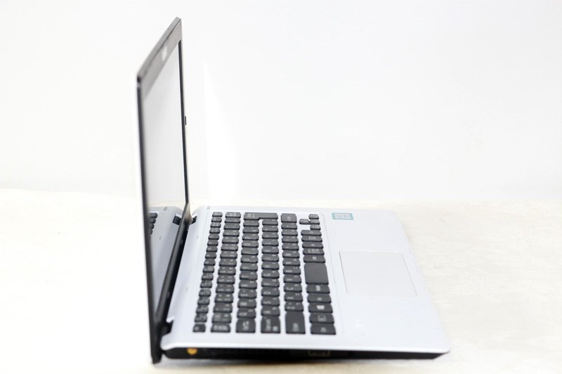 ノートパソコン VAIO S11 VJS111D12N Core i5 6200U 2.3GHz 4GB