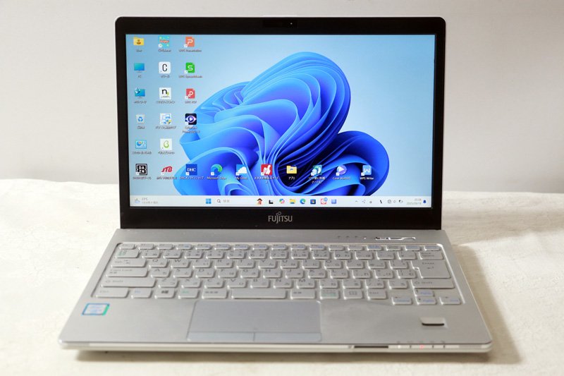 ノートパソコン 富士通 FMV LIFEBOOK SH75/W FMVS75WWP Core i5 6200U