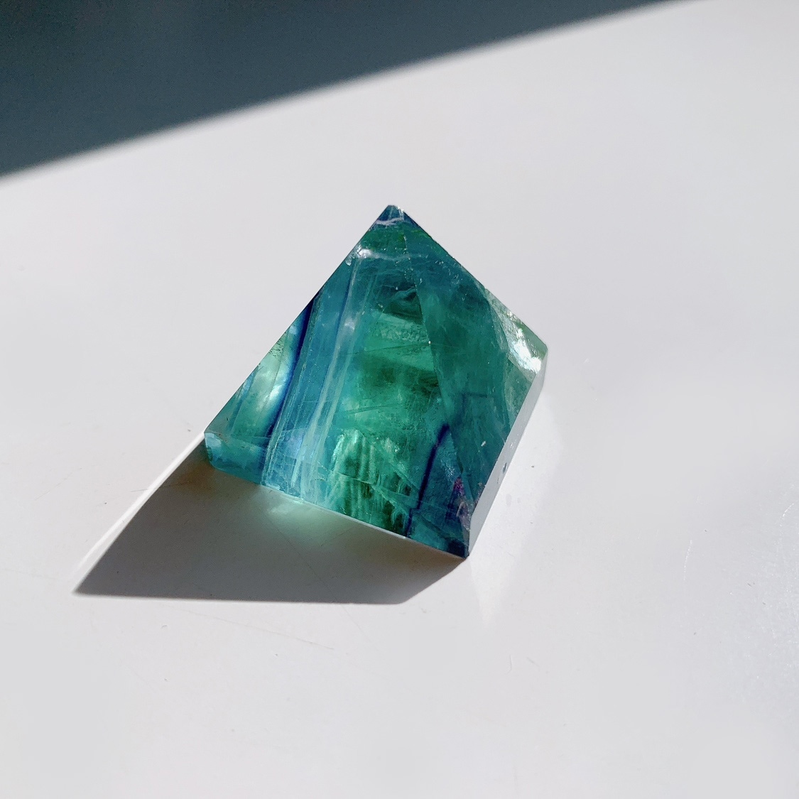 フローライト ピラミッド型