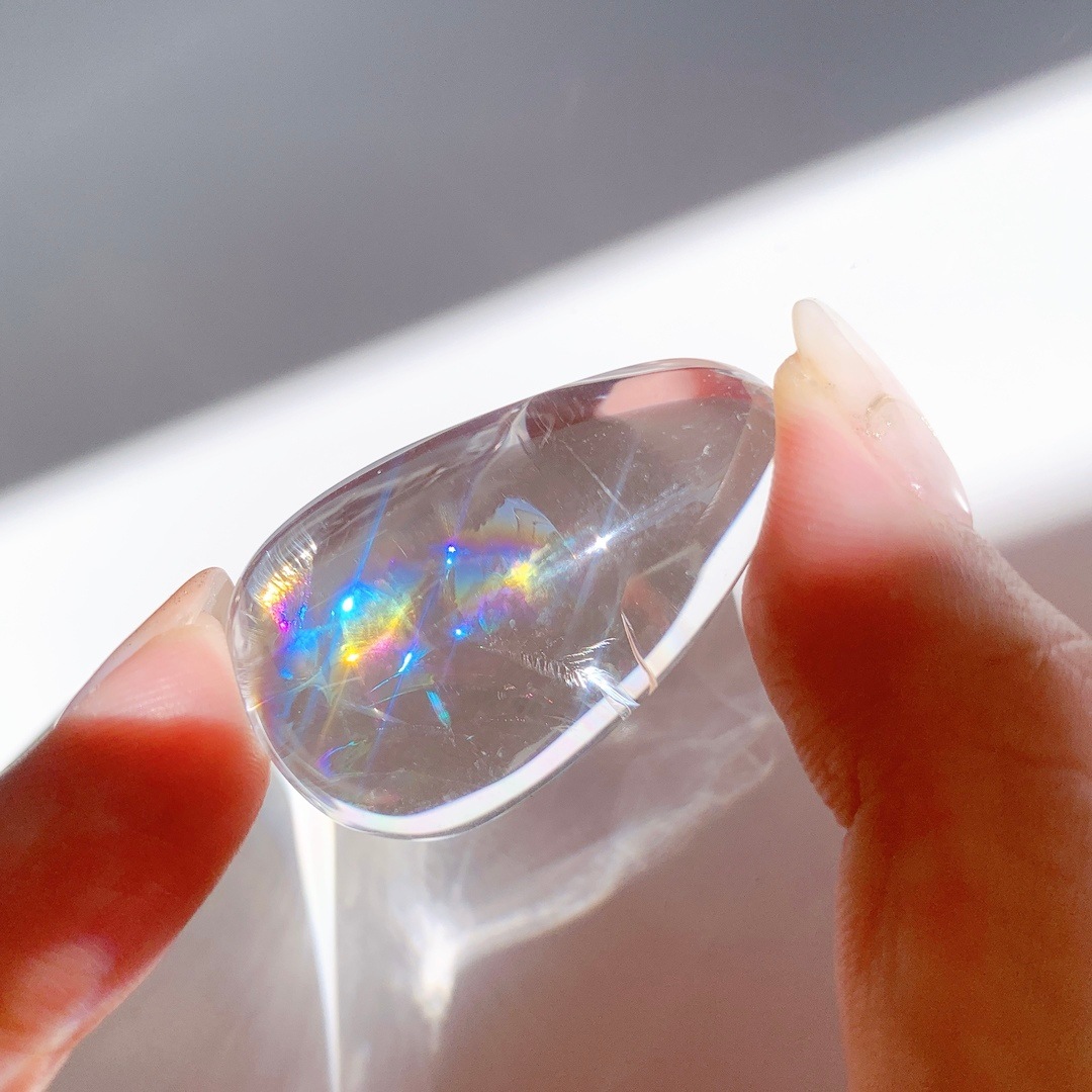 レインボー水晶 タンブル