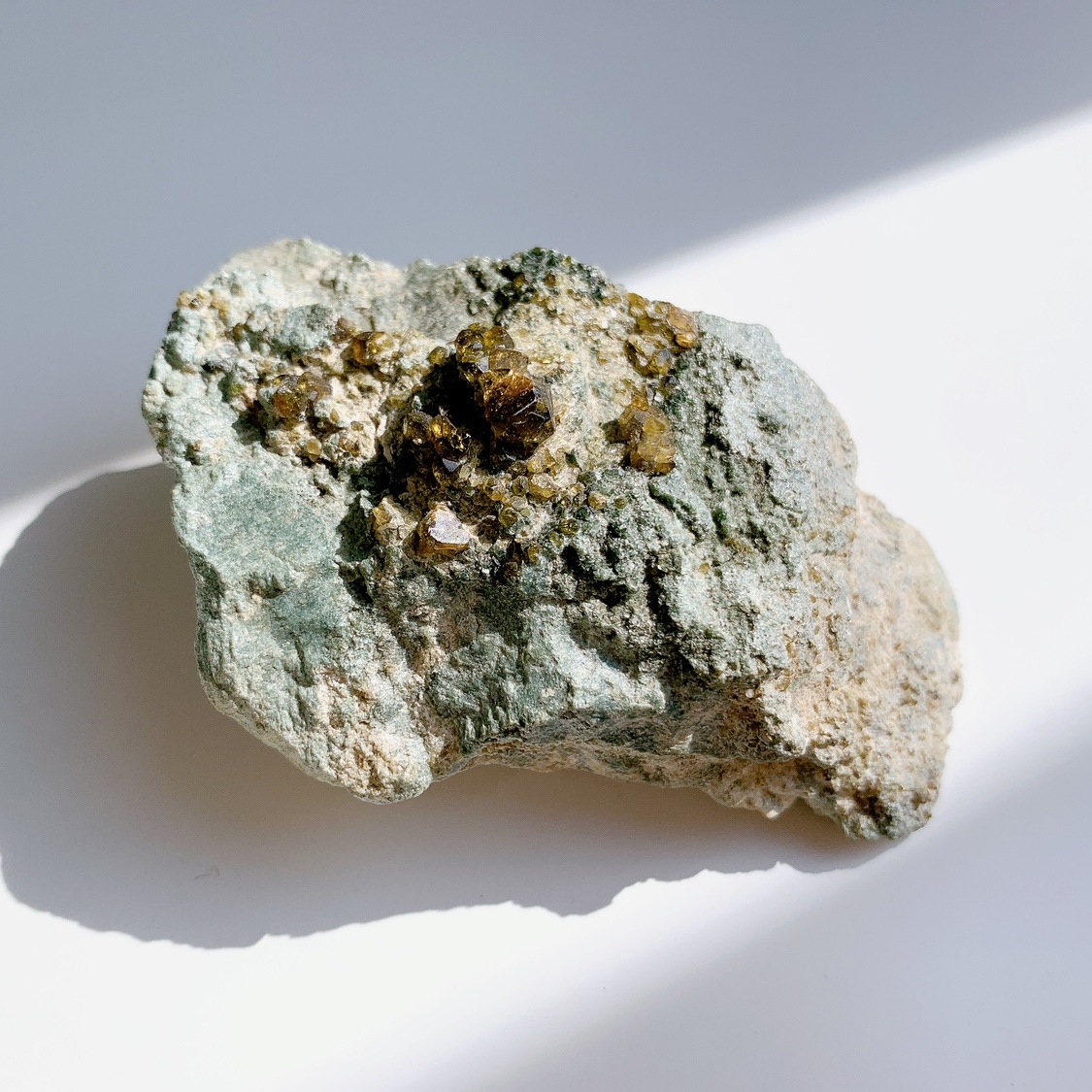 ベスビアナイト 原石