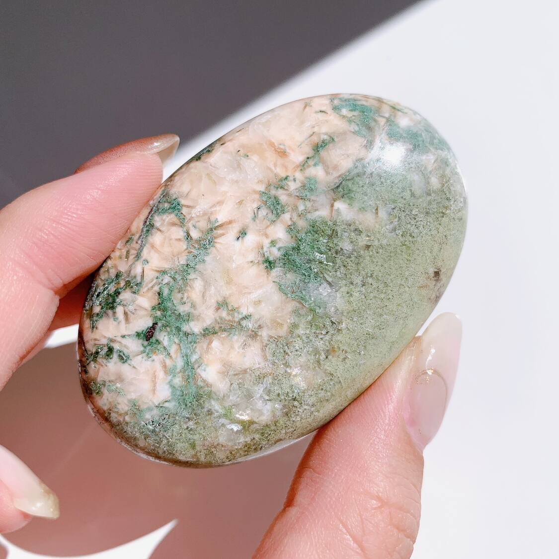 sufiakun様 グリーンサンドストーン パーム 握り石 キラキラ 人工石 sufiakun様 グリーンサンドストーン パーム 握り石 キラキラ 人工石