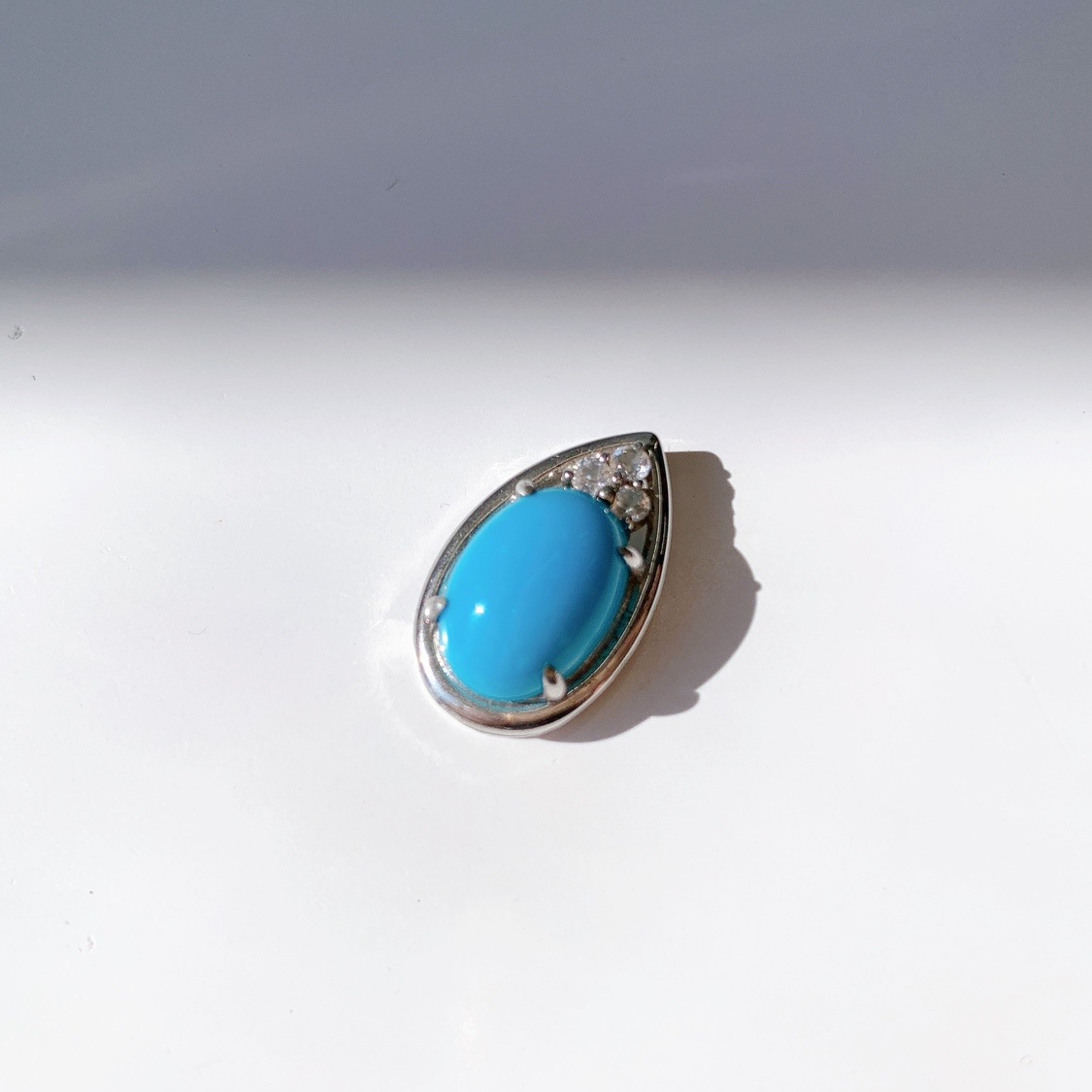 スリーピングビューティーターコイズ ペンダントトップ