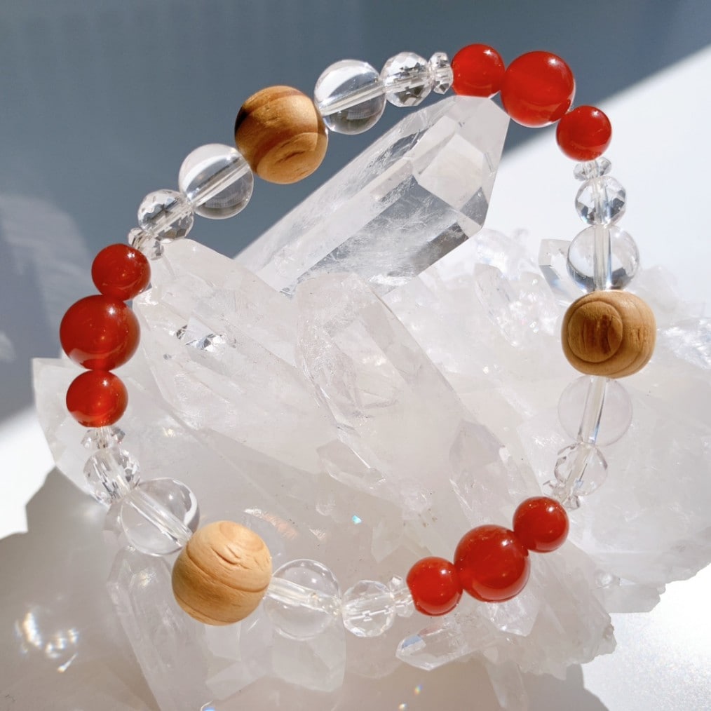 [59Y]赤メノウ,屋久杉,水晶 ブレスレット