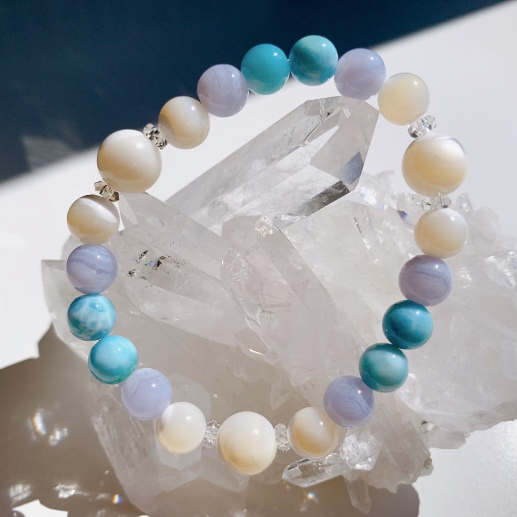 [69Y]マザーオブパール,ブルーレースアゲート,ラリマー,水晶 ブレスレット