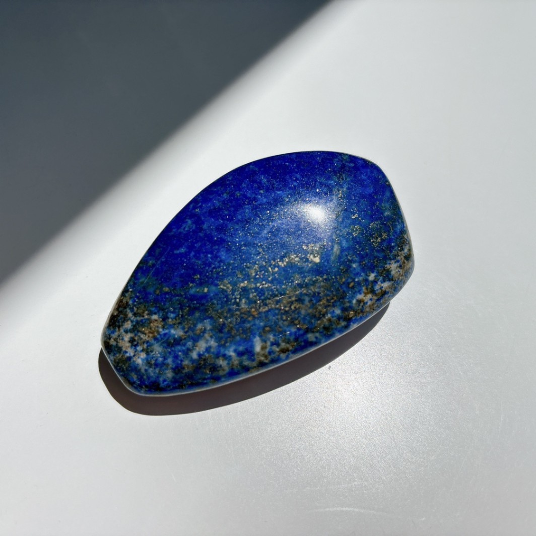 ラピスラズリ にぎり石