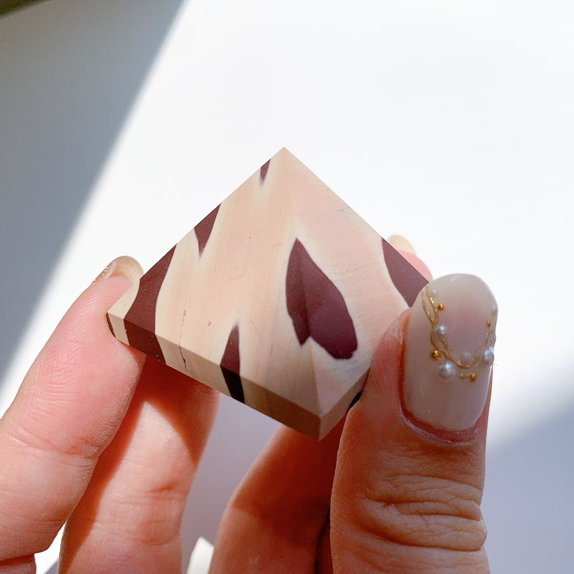 ゼブラストーン ピラミッド型